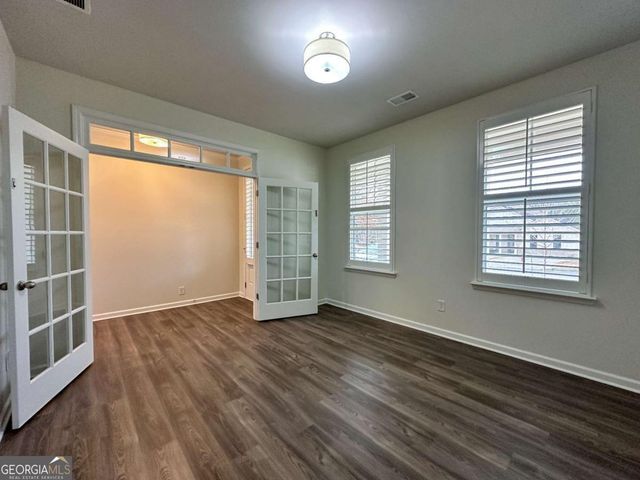 24 Knollwood Way NW, Cartersville, GA 30121