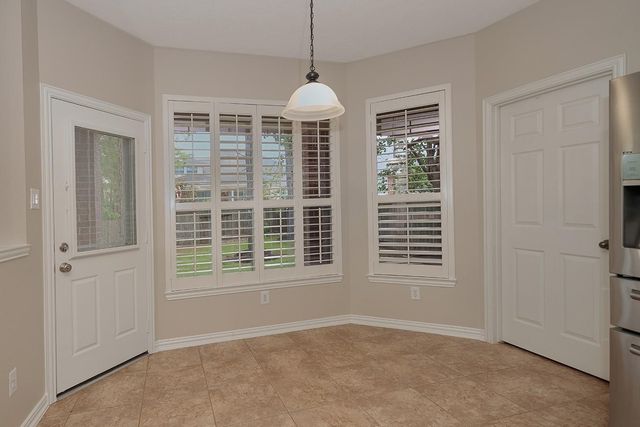 79 French Oaks, The Woodlands, TX 77382