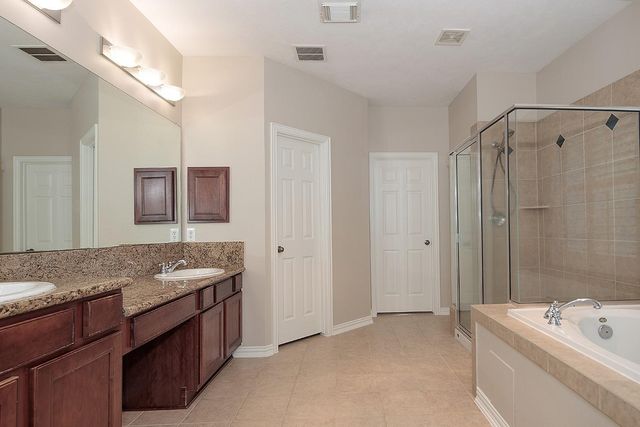 79 French Oaks, The Woodlands, TX 77382