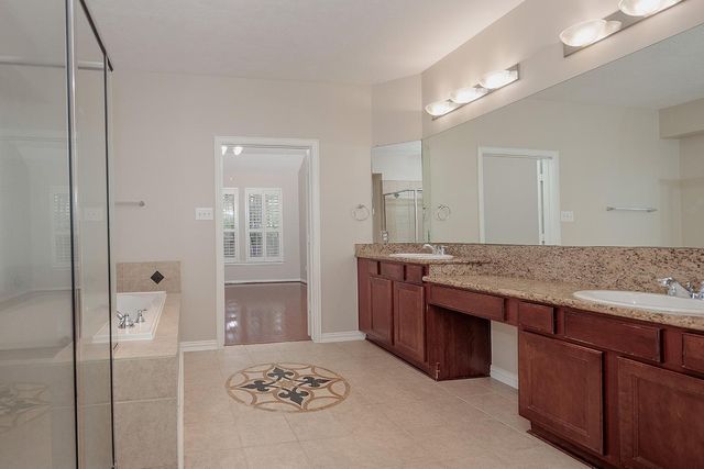 79 French Oaks, The Woodlands, TX 77382