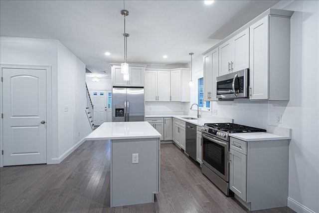 10 Black Bear Circle 10, Milford, MA 01757