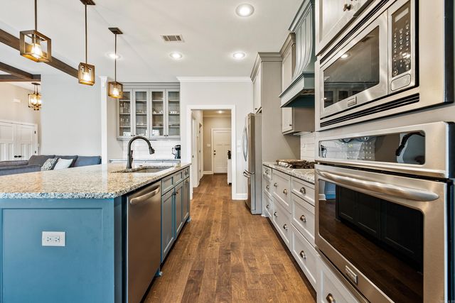 2401 Aberdeen Drive, Bryant, AR 72019