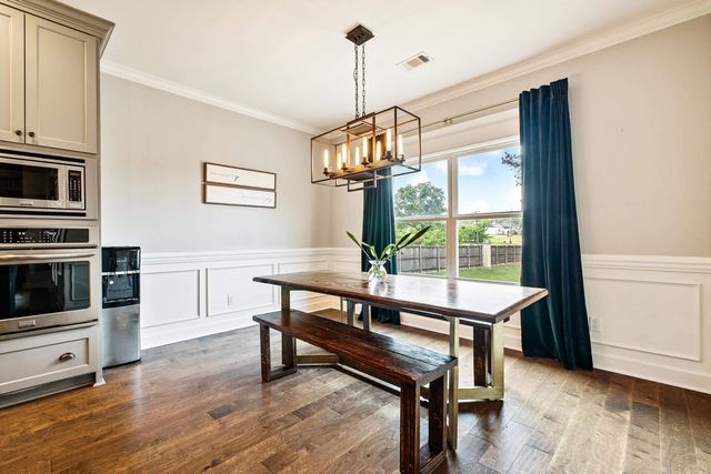 2401 Aberdeen Drive, Bryant, AR 72019