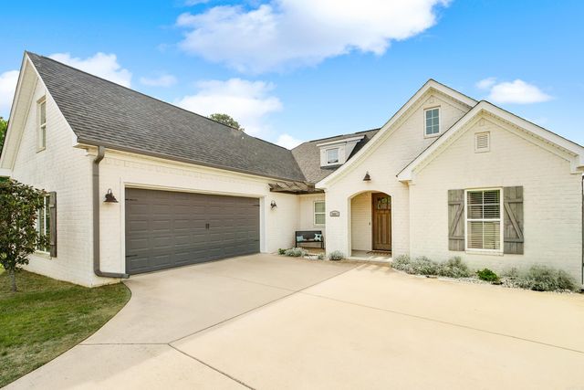 2401 Aberdeen Drive, Bryant, AR 72019