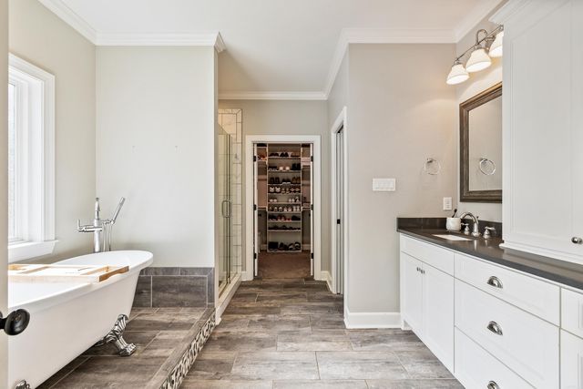 2401 Aberdeen Drive, Bryant, AR 72019