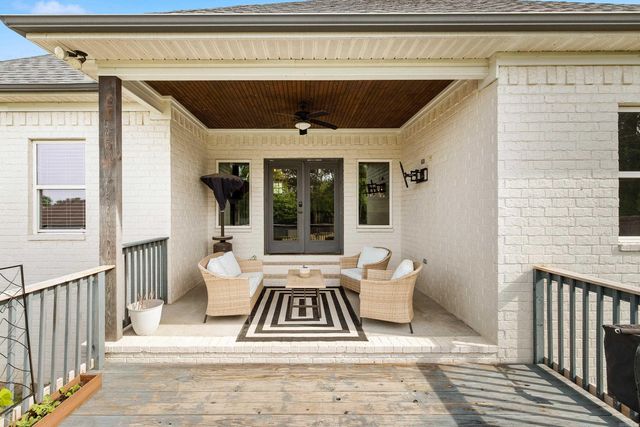 2401 Aberdeen Drive, Bryant, AR 72019