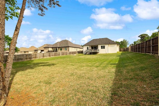 2401 Aberdeen Drive, Bryant, AR 72019