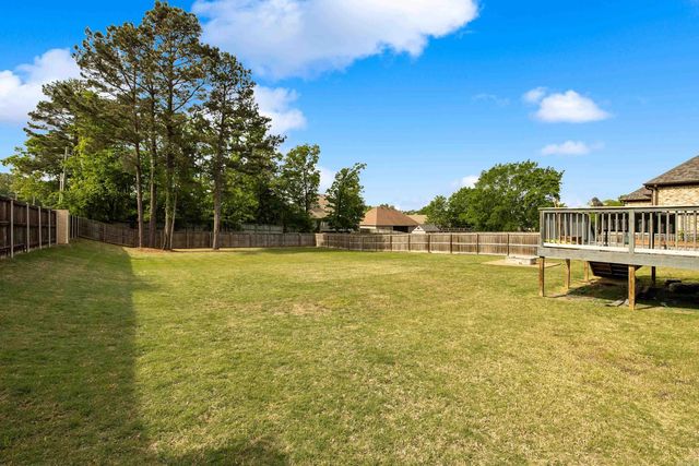 2401 Aberdeen Drive, Bryant, AR 72019