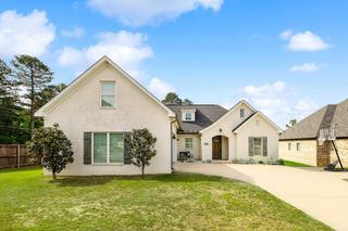 2401 Aberdeen Drive, Bryant, AR 72019