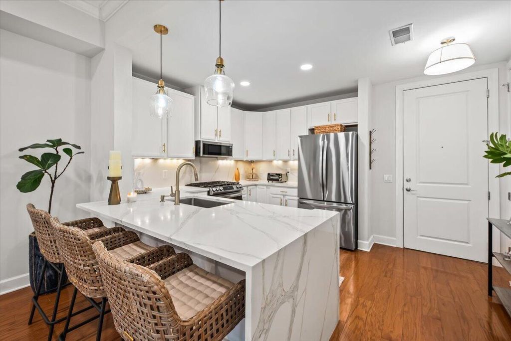 125 Pier View Street Unit 407, Daniel Island, SC 29492