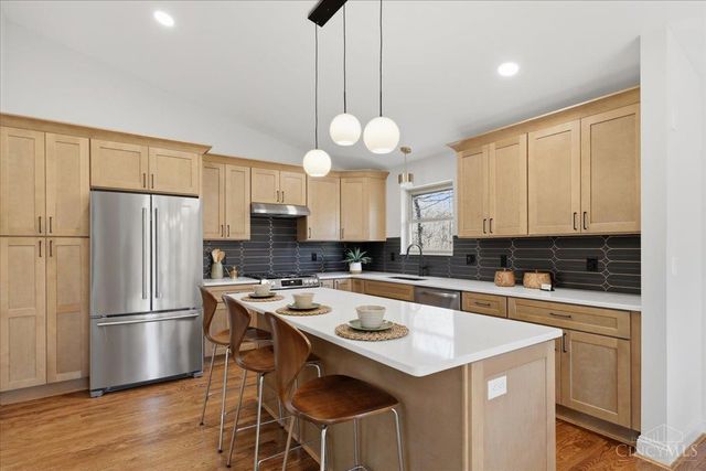 984 Woodcreek Drive, Miami Twp, OH 45150