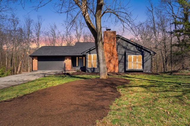 984 Woodcreek Drive, Miami Twp, OH 45150