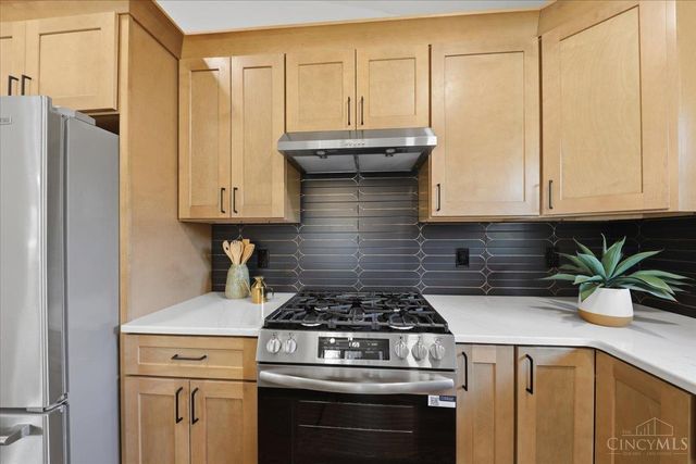 984 Woodcreek Drive, Miami Twp, OH 45150