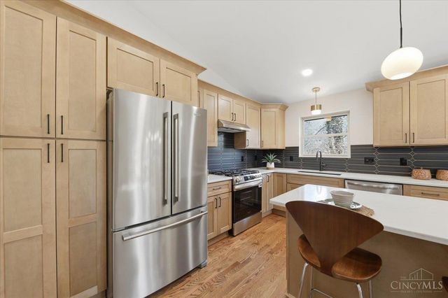 984 Woodcreek Drive, Miami Twp, OH 45150