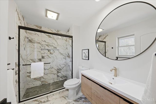 984 Woodcreek Drive, Miami Twp, OH 45150