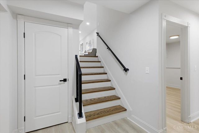 984 Woodcreek Drive, Miami Twp, OH 45150