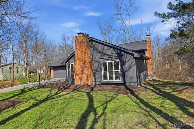 984 Woodcreek Drive, Miami Twp, OH 45150