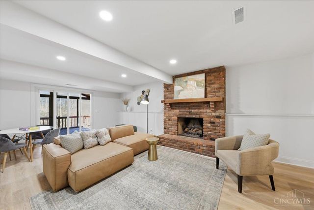 984 Woodcreek Drive, Miami Twp, OH 45150