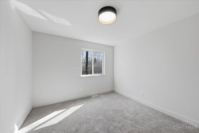 984 Woodcreek Drive, Miami Twp, OH 45150