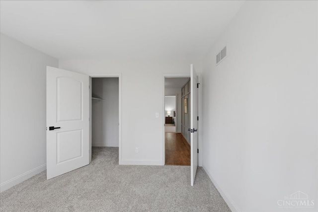 984 Woodcreek Drive, Miami Twp, OH 45150