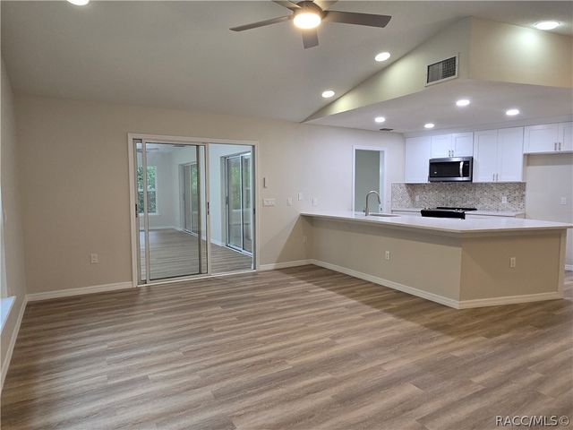 371 N Kinglet Avenue, Hernando, FL 34442