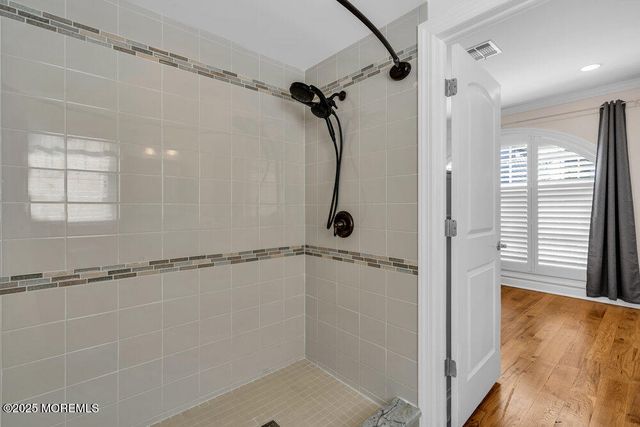 14 Seadrift Avenue, Highlands, NJ 07732