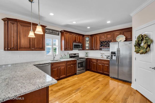 14 Seadrift Avenue, Highlands, NJ 07732