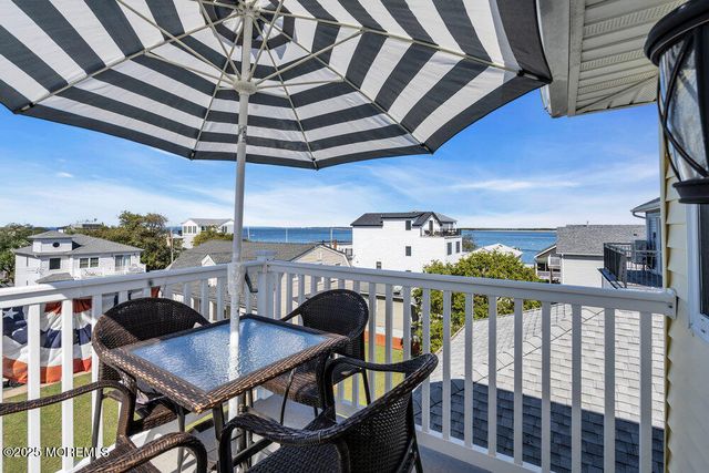 14 Seadrift Avenue, Highlands, NJ 07732