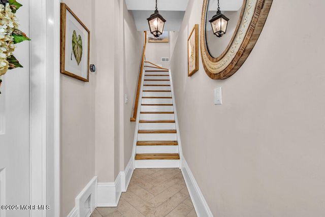 14 Seadrift Avenue, Highlands, NJ 07732