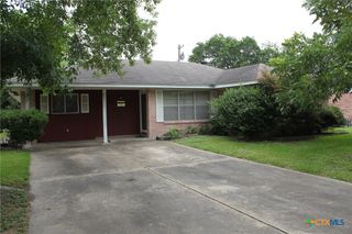 1610 Bexar Avenue, Victoria, TX 77901
