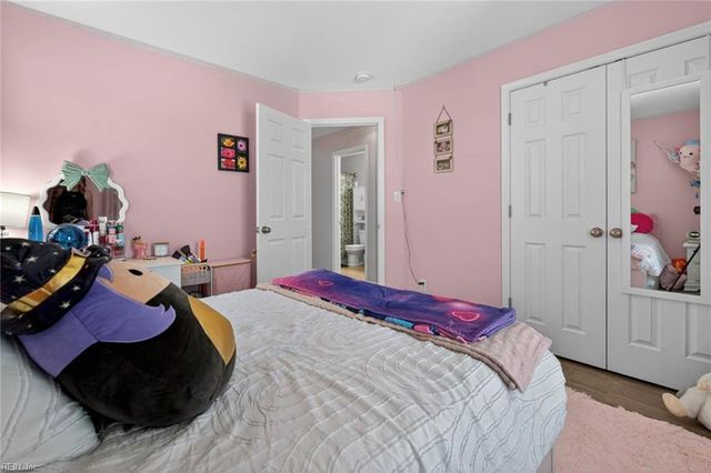 513 Simpson LN, Chesapeake, VA 23323