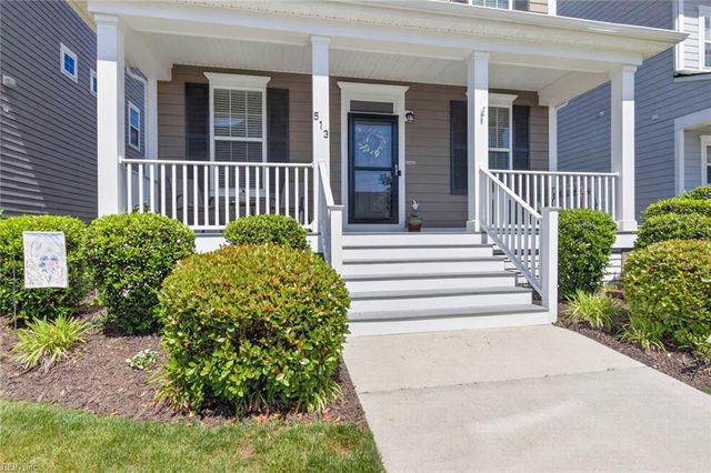 513 Simpson LN, Chesapeake, VA 23323