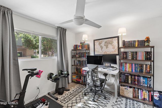 5525 E THOMAS Road R9, Phoenix, AZ 85018