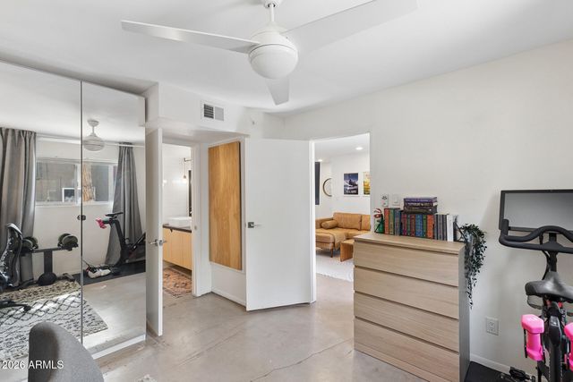 5525 E THOMAS Road R9, Phoenix, AZ 85018