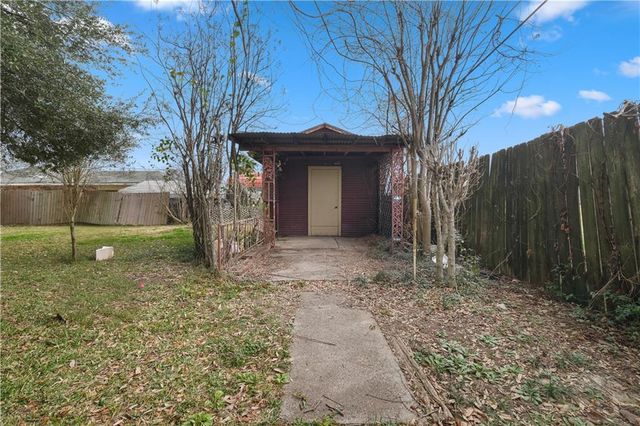 2131 MEMORIAL Drive, Alexandria, LA 71301