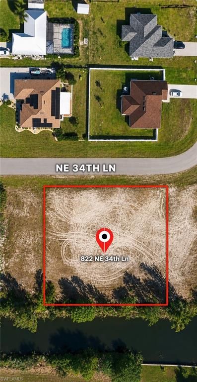 822 34th LN, Cape Coral, FL 33909