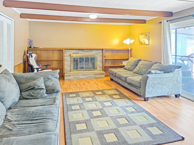 6273 Kelly Road, Flushing, MI 48433