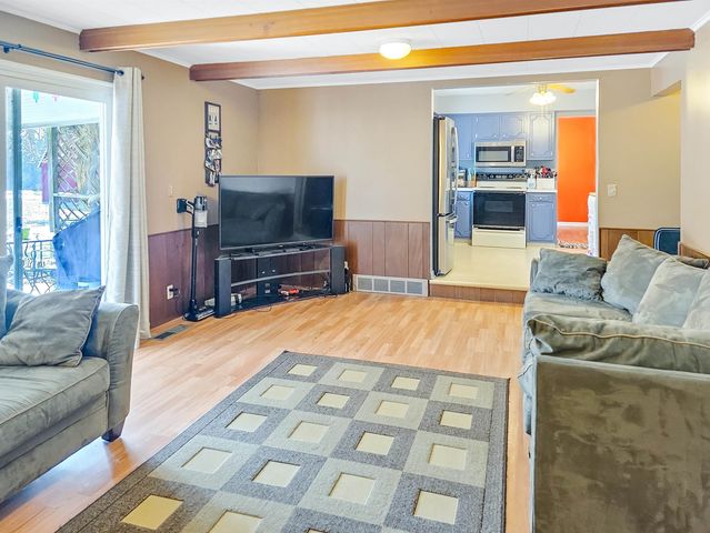 6273 Kelly Road, Flushing, MI 48433