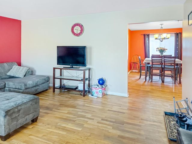 6273 Kelly Road, Flushing, MI 48433