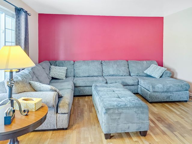 6273 Kelly Road, Flushing, MI 48433