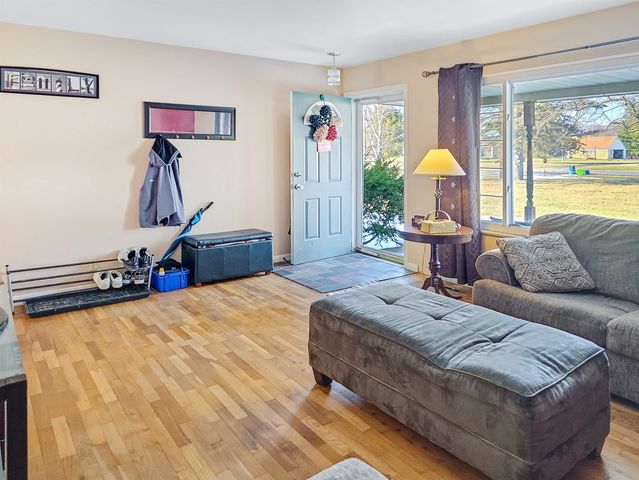 6273 Kelly Road, Flushing, MI 48433