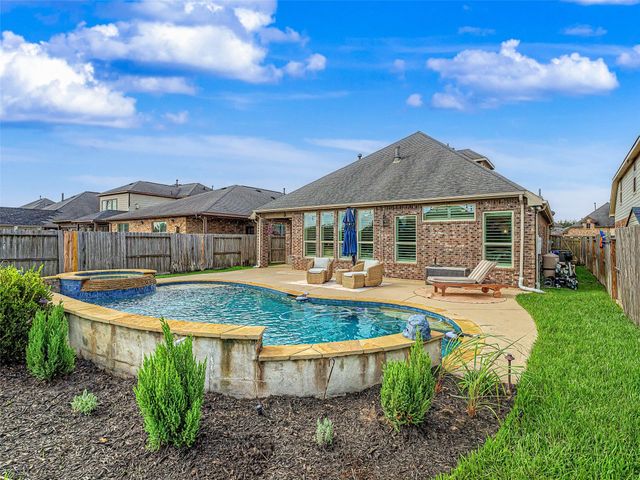 27234 Aspen Falls Lane, Fulshear, TX 77441