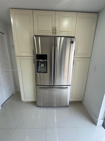 8262 NW 5th Ln 396, Miami, FL 33126