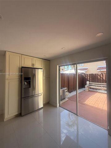 8262 NW 5th Ln 396, Miami, FL 33126