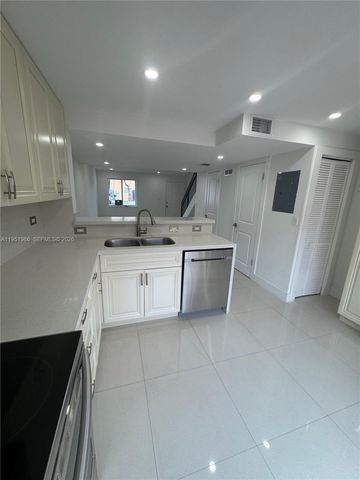 8262 NW 5th Ln 396, Miami, FL 33126