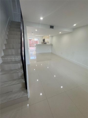 8262 NW 5th Ln 396, Miami, FL 33126