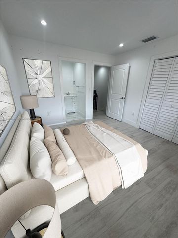 8262 NW 5th Ln 396, Miami, FL 33126