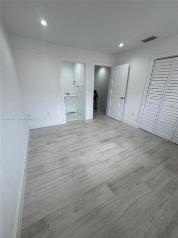 8262 NW 5th Ln 396, Miami, FL 33126