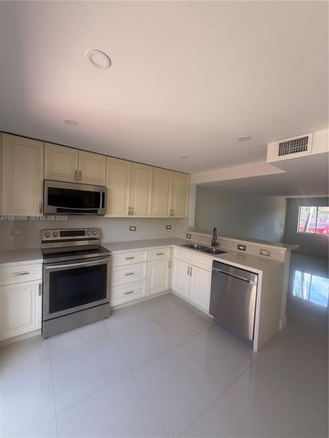 8262 NW 5th Ln 396, Miami, FL 33126