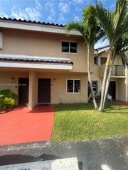 8262 NW 5th Ln 396, Miami, FL 33126